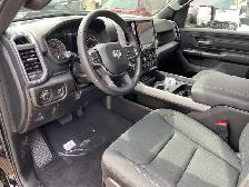 2026 Ram 1500 Express - Photo 9