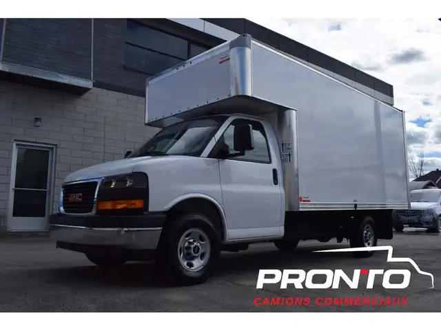 2025 GMC Savana 3500  Cube 14 pieds  6.6L V8  GARANTIE GMC