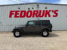 2017 Jeep Wrangler Unlimited Sahara 4WD