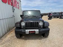 2017 Jeep Wrangler Unlimited Sahara 4WD - Photo 6