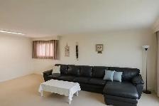 3 BED   1 BATH - Main Floor @ Mccowan & Ellesmere - Photo 3