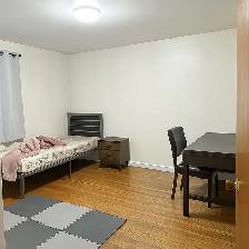 3 BED   1 BATH - Main Floor @ Mccowan & Ellesmere - Photo 4