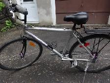 VÉLO HYBRIDE. VÉLOMANE, TOUTE ALUMINIUM. 21 VITESSES. - Photo 7