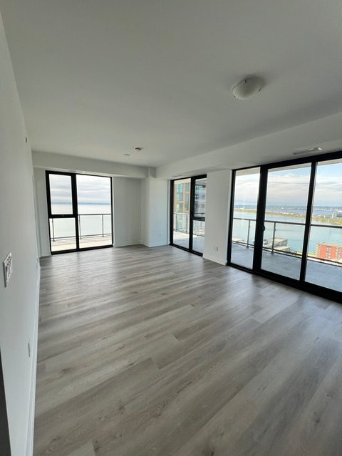 17TH FLOOR 2 BED/2BATH CONDO FOR RENT DOWNTOWN BURLINGTON