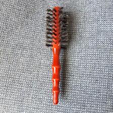 2 BROCHES À CHEVEUX HURL MI 9'LONG ROUGES NOIRS: $5.00 CHACUNE