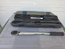 EPAUTO 1/2' Torque Adjustable Wrench 3' Extension Hard Plastic