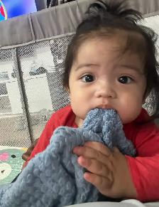 Experienced Infant & Toddler Nanny with Healthcare Background - Photo 2
