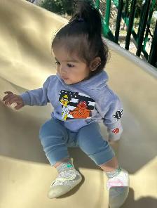 Experienced Infant & Toddler Nanny with Healthcare Background - Photo 6