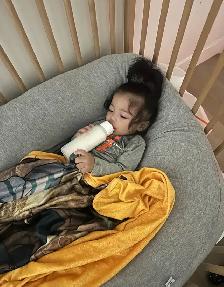 Experienced Infant & Toddler Nanny with Healthcare Background - Photo 8
