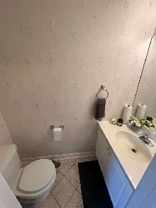ROOM FOR RENT BAYVIEW AND HIGHWAY 7 - Photo 3