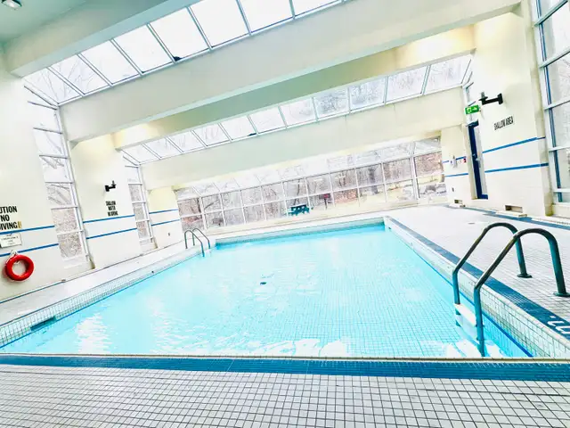 All inclusive Condo 2 bedrooms, 2 bathrooms, 1 park, pool, sau