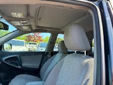 2009 Toyota RAV4 Limited | AWD | toit ouvrant | V6 Clean Carfax - Photo 8