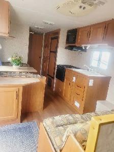2009 Travel trailer Two bedroom good condition