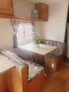 2009 Travel trailer Two bedroom good condition - Photo 2