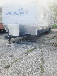 2009 Travel trailer Two bedroom good condition - Photo 5