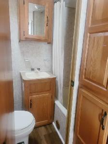 2009 Travel trailer Two bedroom good condition - Photo 7