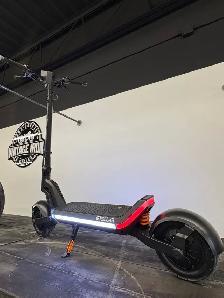 Apollo Phantom 2.0 Stellar Electric Scooter