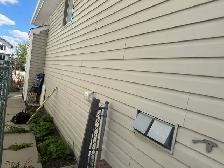 Siding Installer - Photo 3