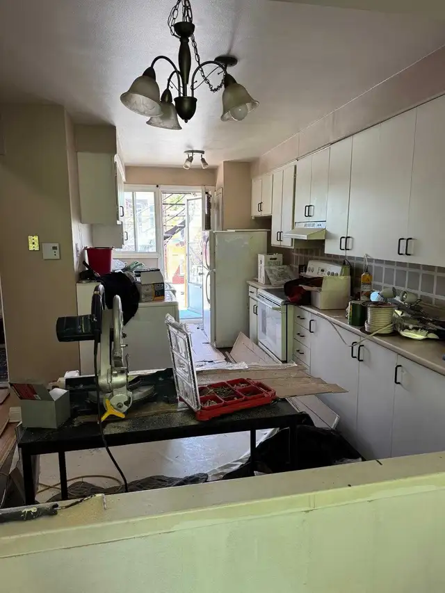 4 1/2 appartement à louer - En cours de rénovation