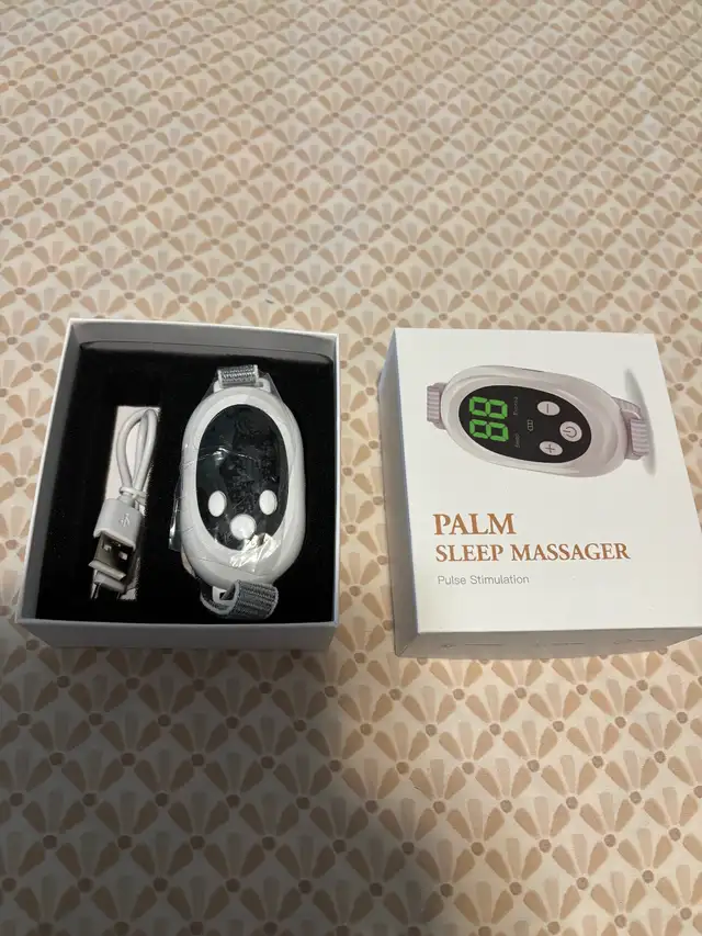Palm sleep massager