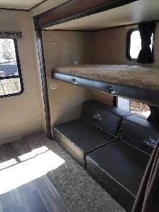 jayco 32FT camper trailer - Photo 7