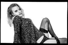 Professional Studio Photography - Photo 9