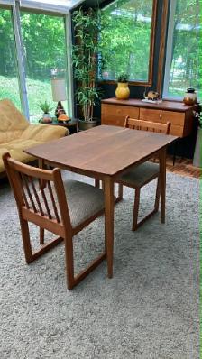 MCM vintage. TECK table salle à manger / 2 chaises / Small TEAK - Photo 6