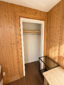 Room for Rent in Thornhill - $850/monthBright and clean upstairs - Photo 2