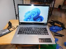 Acer SPIN 3 14' Touchscreen  Laptop CORE i3 256GB SSD 8GB B/T