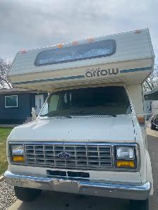 DAILY PRICE DROP – 27’ 1988 Ford Econoline Motorhome