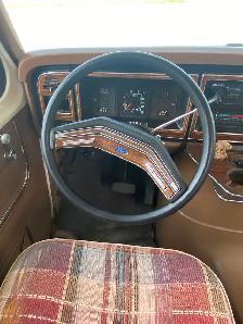 DAILY PRICE DROP – 27’ 1988 Ford Econoline Motorhome - Photo 3