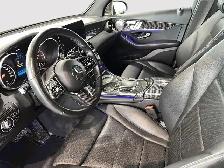 2021 Mercedes-Benz GLC300 4MATIC SUV No accidents! Excellent con - Photo 12