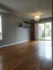3 Bedroom Detached House for Lease (Entire House) in Oshawa - Photo 2
