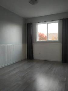 3 Bedroom Detached House for Lease (Entire House) in Oshawa - Photo 7