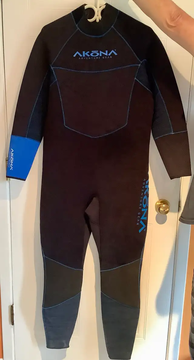 Akona Wet Suit 3 mm 2XL