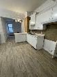 Très grand 7 1/2 2 salles de bains, 4 chambres, 2 salons, PROPRE