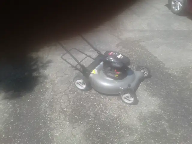 Lawnmower- Crattsman mulching mower