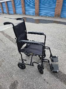 Transport chair Rental - Photo 4