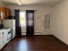 Bachelor for rent - Photo 2