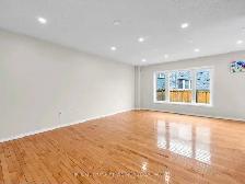 6 Bedrooms House in Ajax - Photo 3