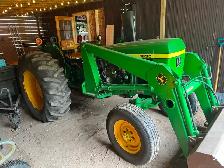 1975 John Deere 1830 Loader Tractor - Photo 3