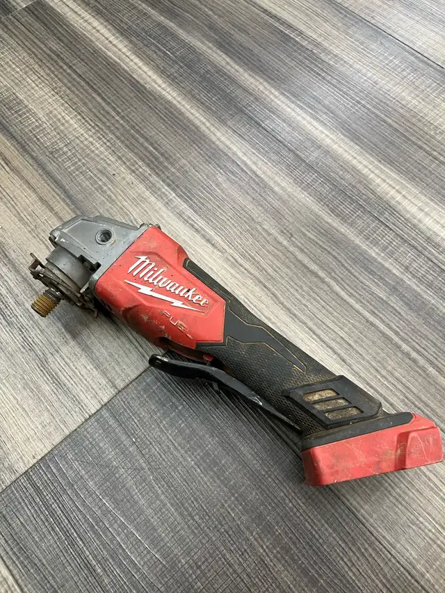 Milwaukee 2880 M18 Grinder (tool only)