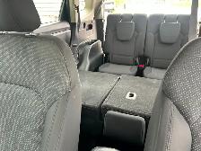 7-Seater Kia Rondo - Low KM – Fuel Efficient – AS-IS - Photo 8