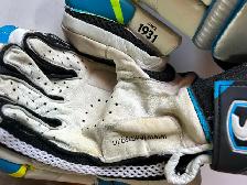 TWO SG MAXLITE ULTIMATE BATTING CRICKET GLOVES-SENIOR - Photo 2