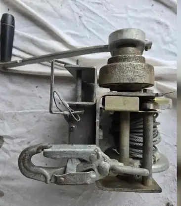 Hand Winch- I have lots of tools here