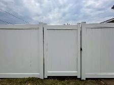 White Vinyl Fence – Edmonton - Photo 3