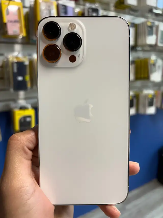 iPhone 13 Pro Max 128gb (Store Warranty)