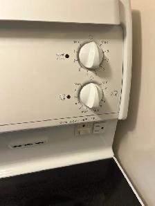 GE Electric Range - Photo 6