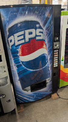 Vending Machine Warehouse SALE - Photo 5