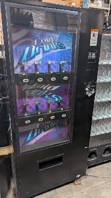 Vending Machine Warehouse SALE - Photo 8